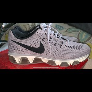 Women’s Nike’s size 10